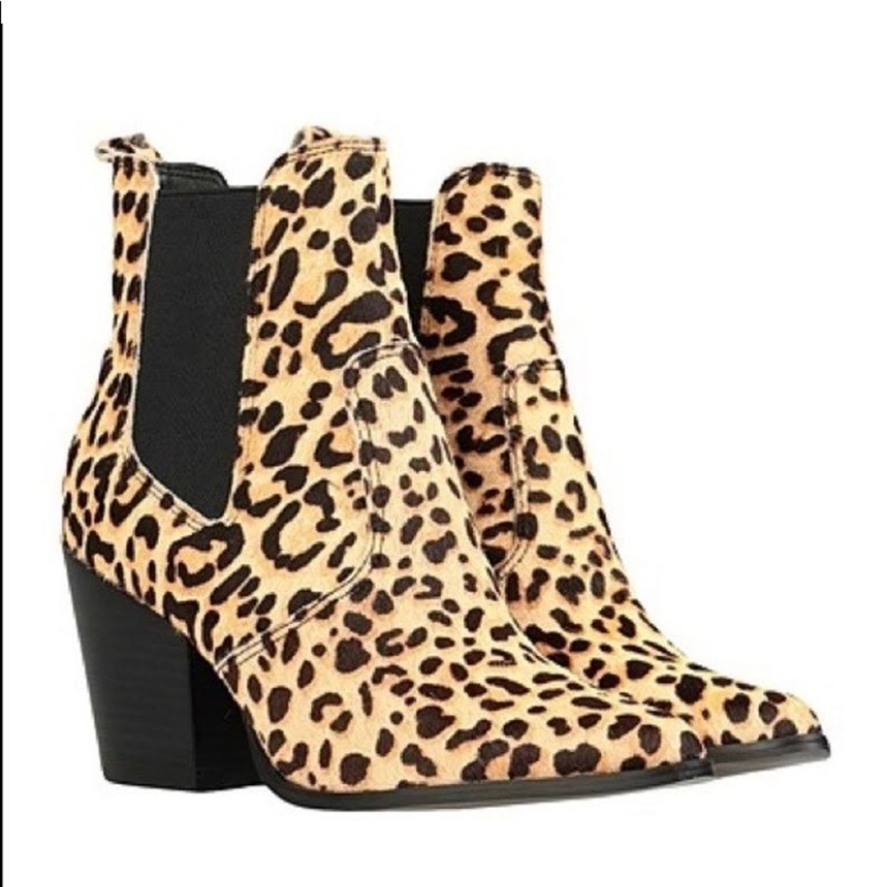 Steve Madden leopard boots 8.5 fits like an 8